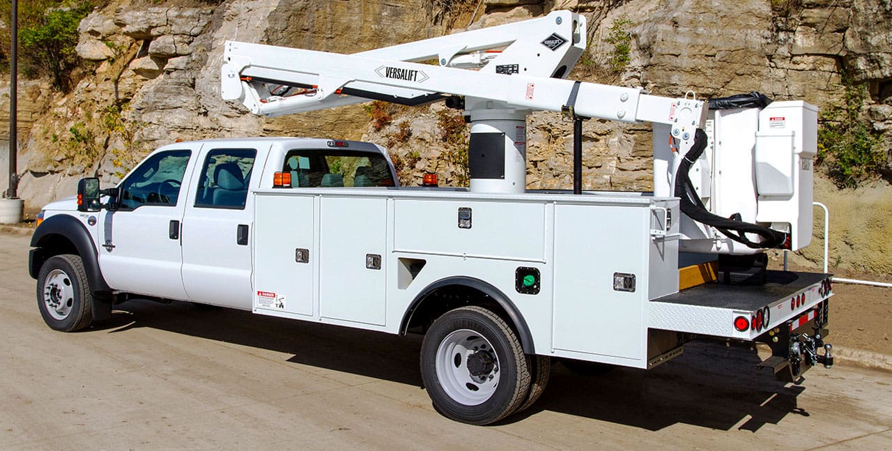 Versalift SST-40-EIH Bucket Truck – Custom Truck One Source