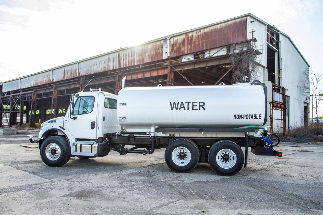 4,000 GALLON WATER TRUCK – Custom Truck One Source