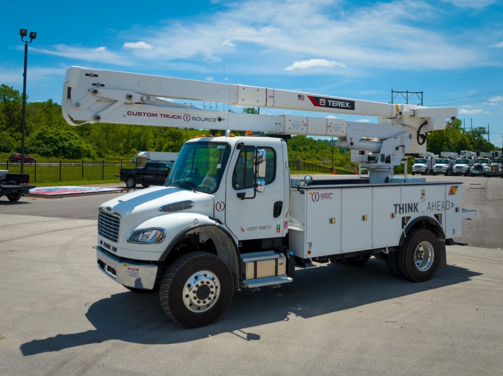 Terex Tc55 Bucket With Epto – Custom Truck One Source